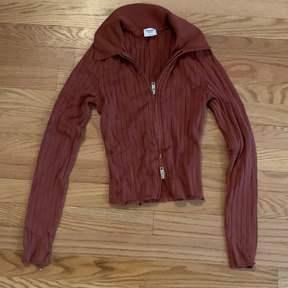 A&F - Zip-up Sweater size Small